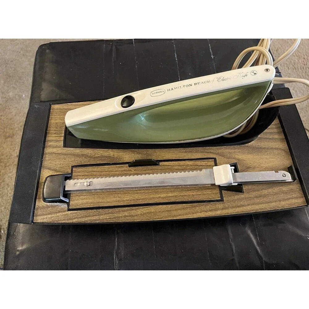 1967 Hamilton Beach Scovill Electric Knife w/Storage Tray Model 270T Works